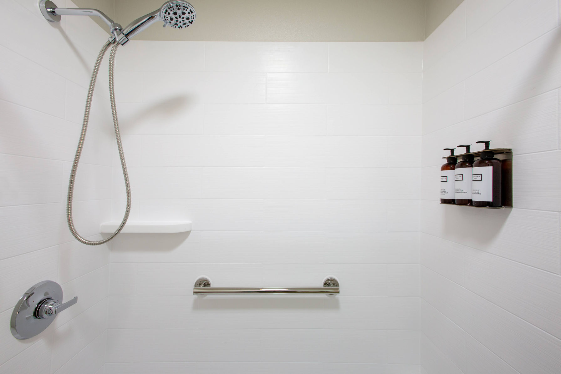 62d9a4_5dc7c3ef57944a45bbc0939f7cbee696~mv2