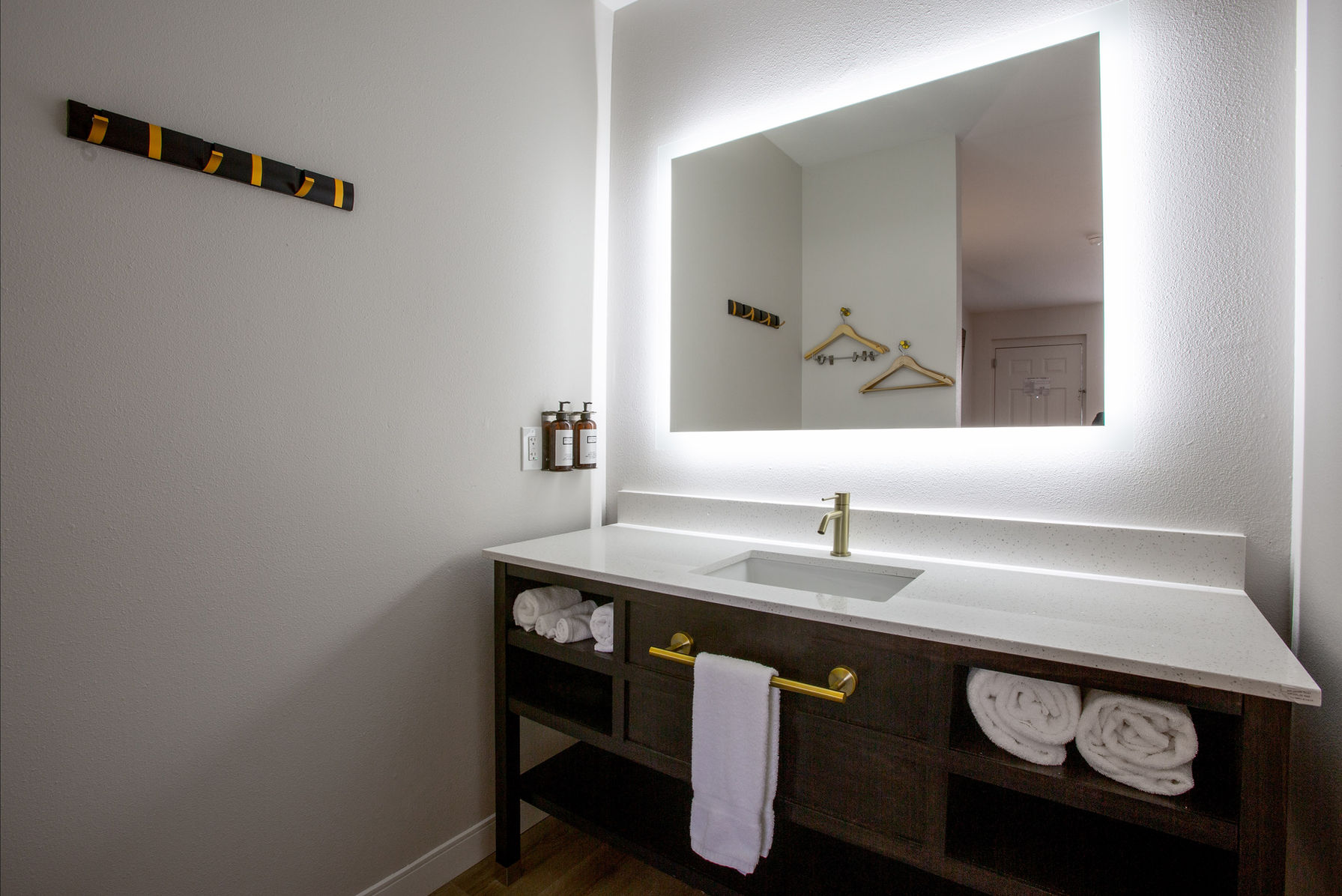 62d9a4_eca13687818f4ce0815d1d41c31e8e97~mv2